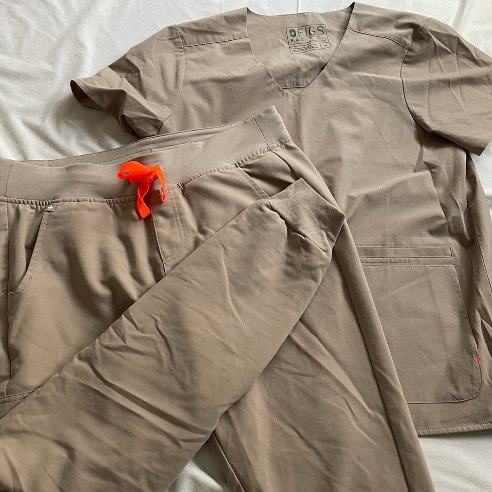 FIGS BOULDER M TOP